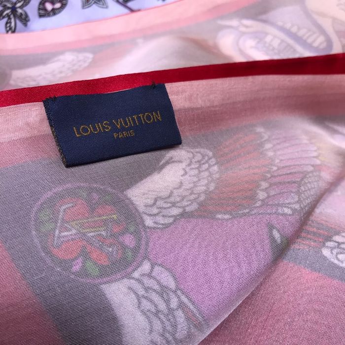 Louis Vuitton Scarf LVS00042